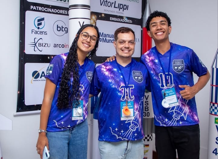 Equipe itupevense conquista prata na Jornada Brasileira de Foguetes